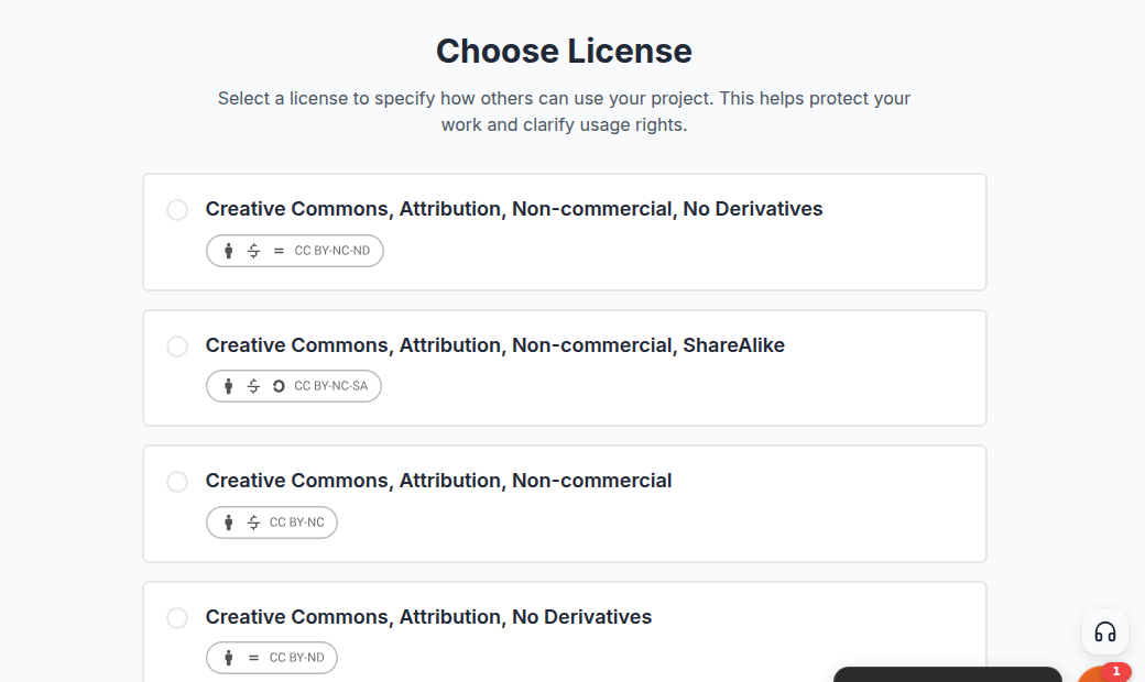 The builder with the left sidebar and the Choose License page both in frame. The point of the shot is where License sits in the sidebar order (Medias, Disciplin